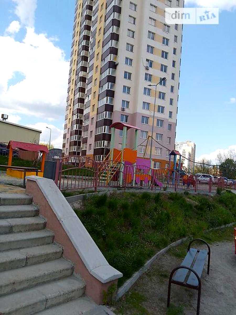 1880199995578795