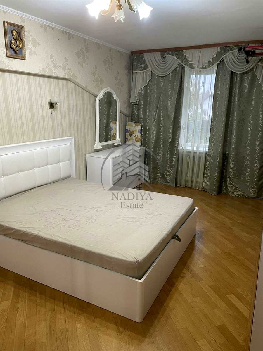 1880201890117308