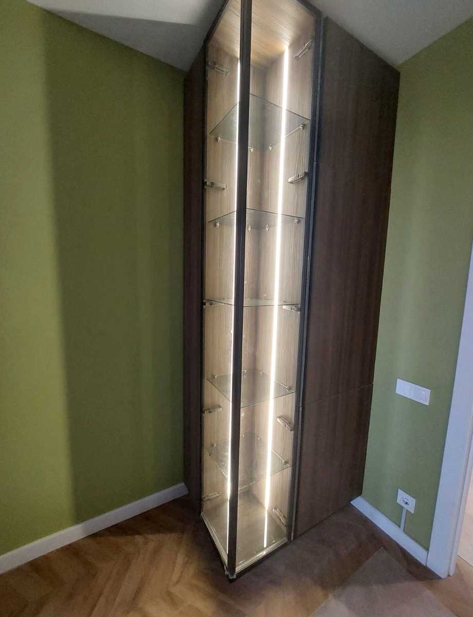 1880203060224696