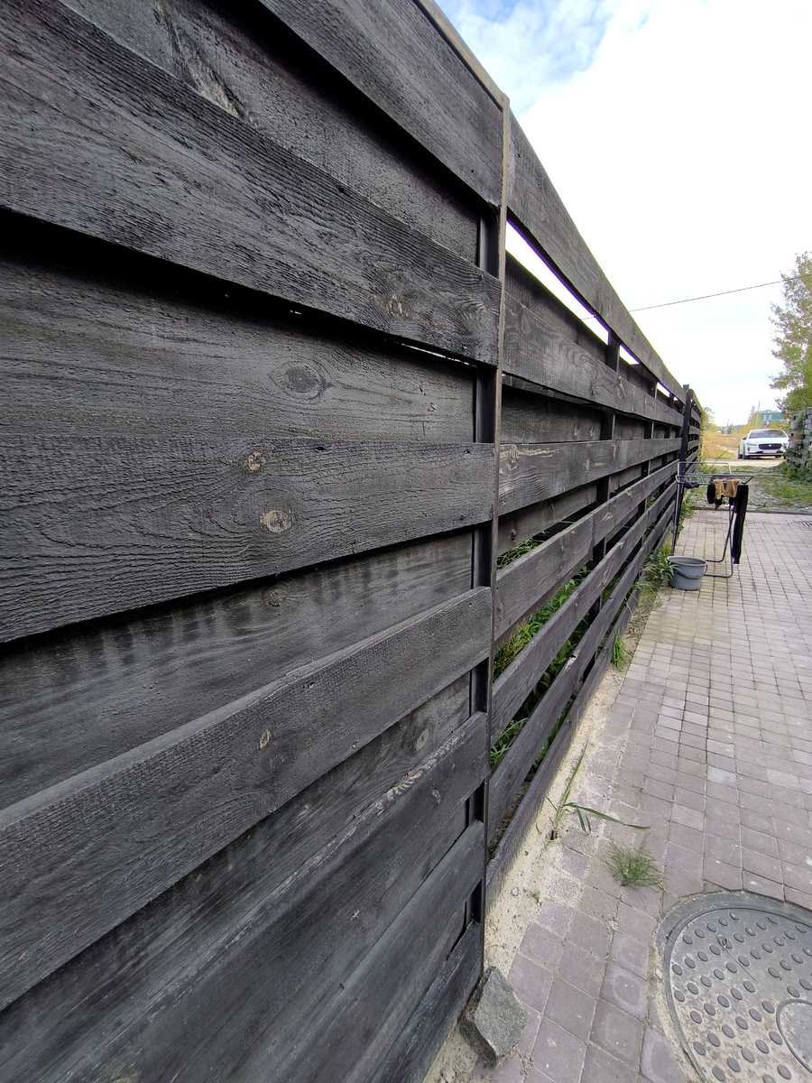 1880203696271243