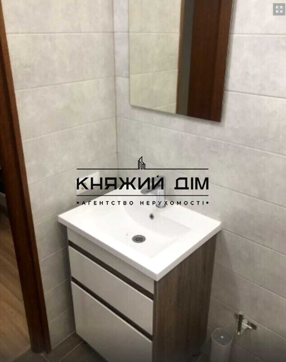 1880205275256717