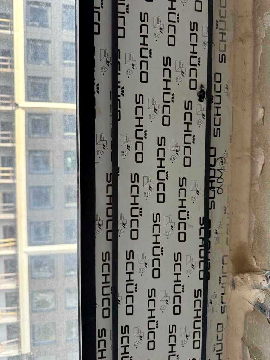 1880208598738403