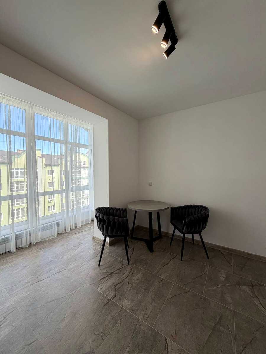 1880210637666813