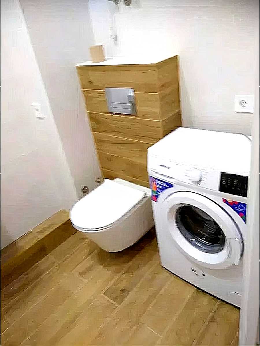 1880213650417333