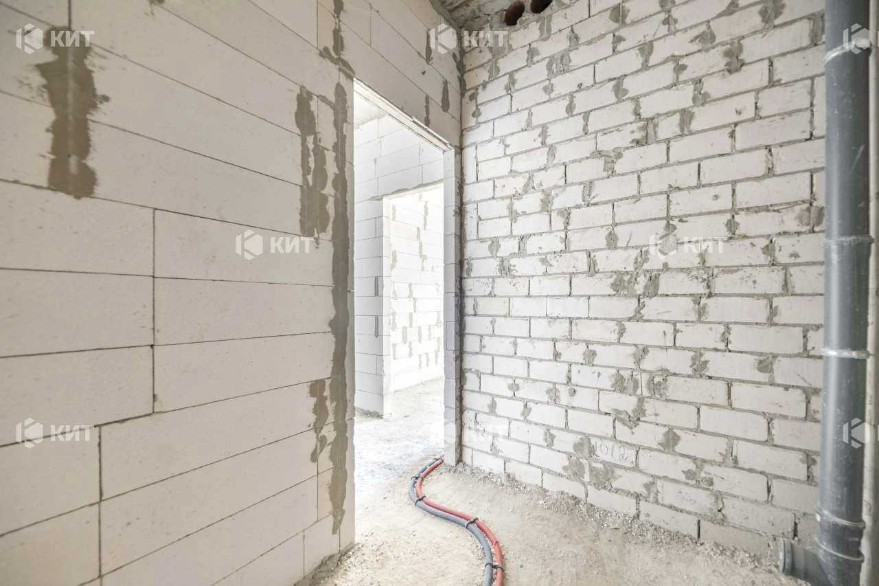 1880213830616123