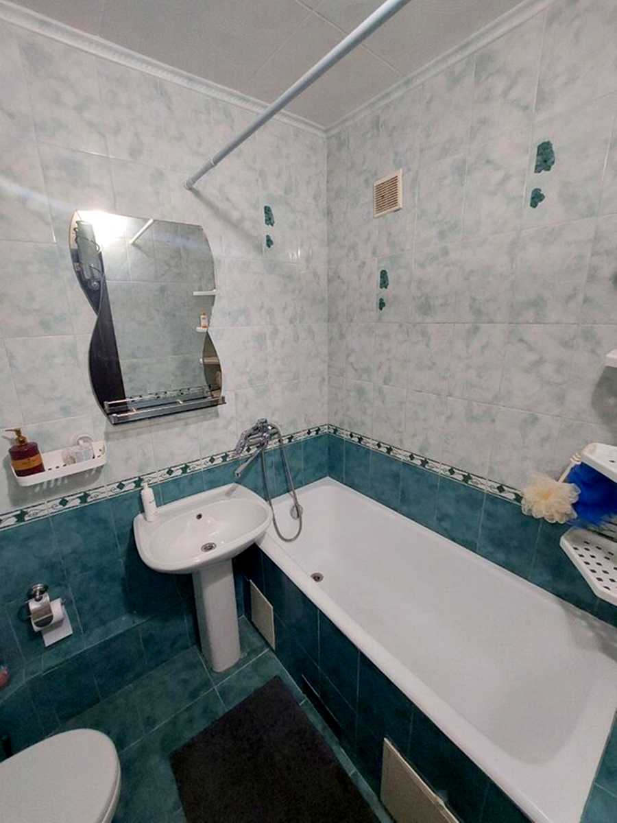 1880214684153712
