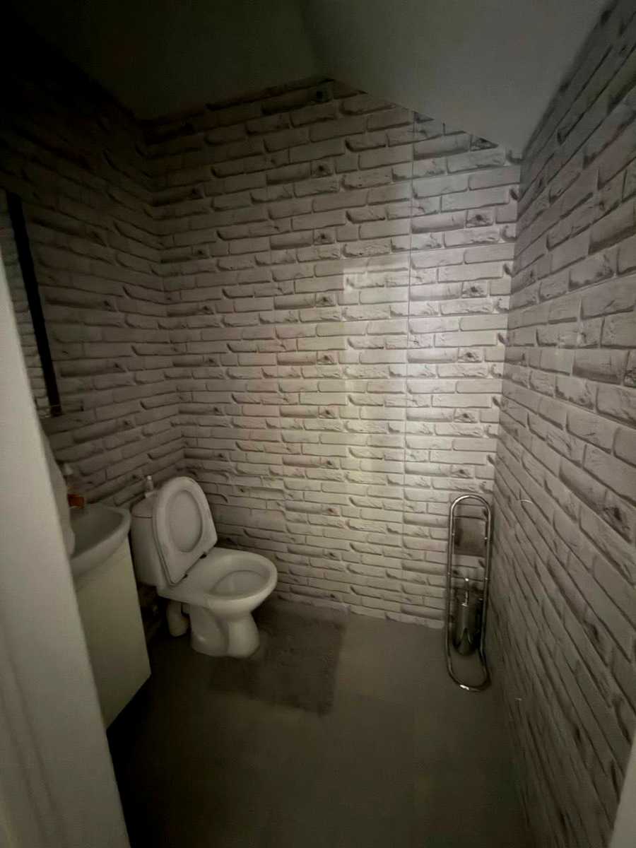 1880214899390229