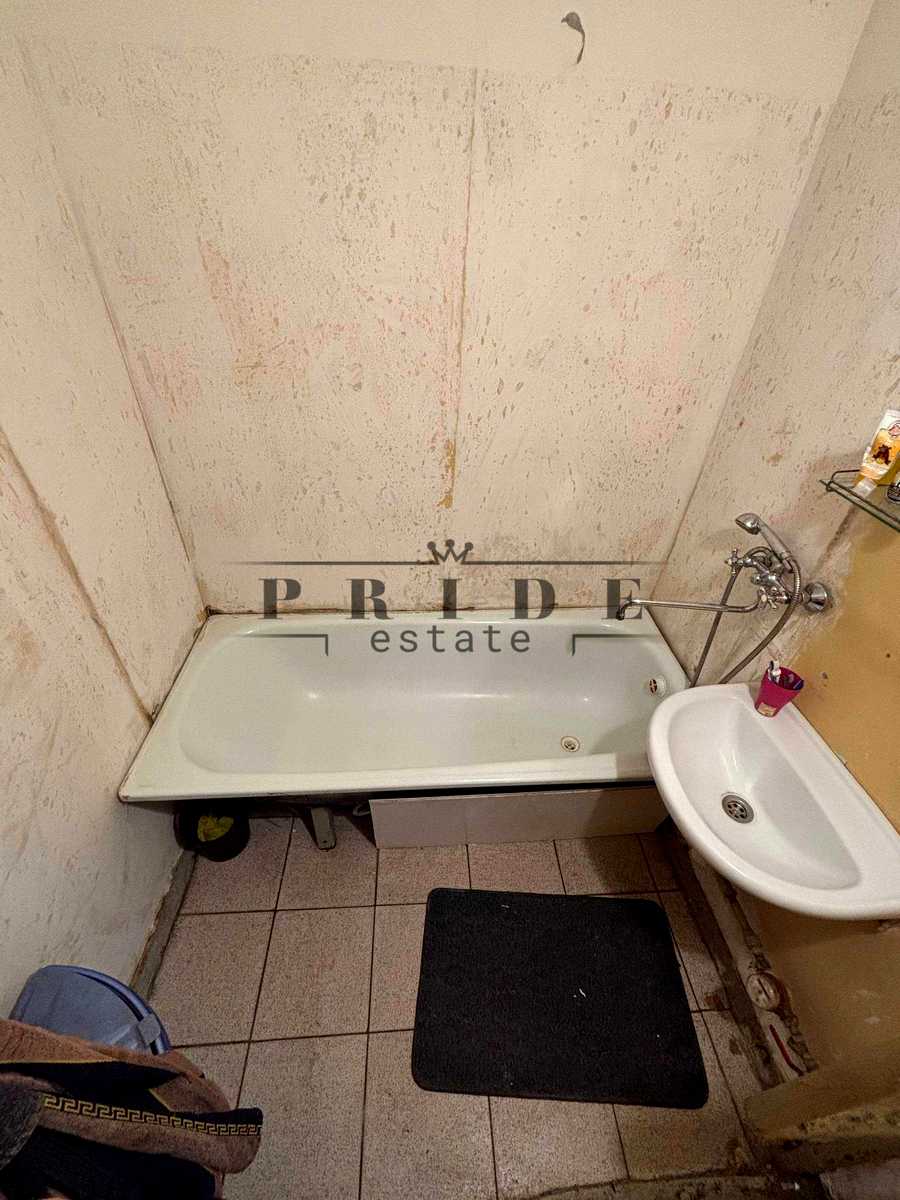1880215685403735