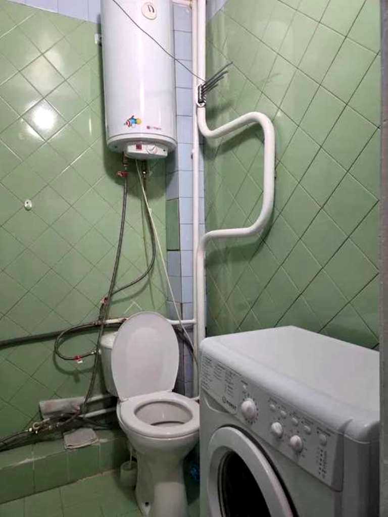 1880215742196591