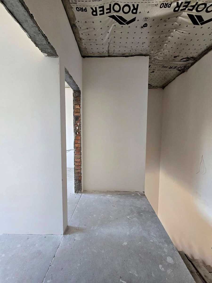 1880216461338401