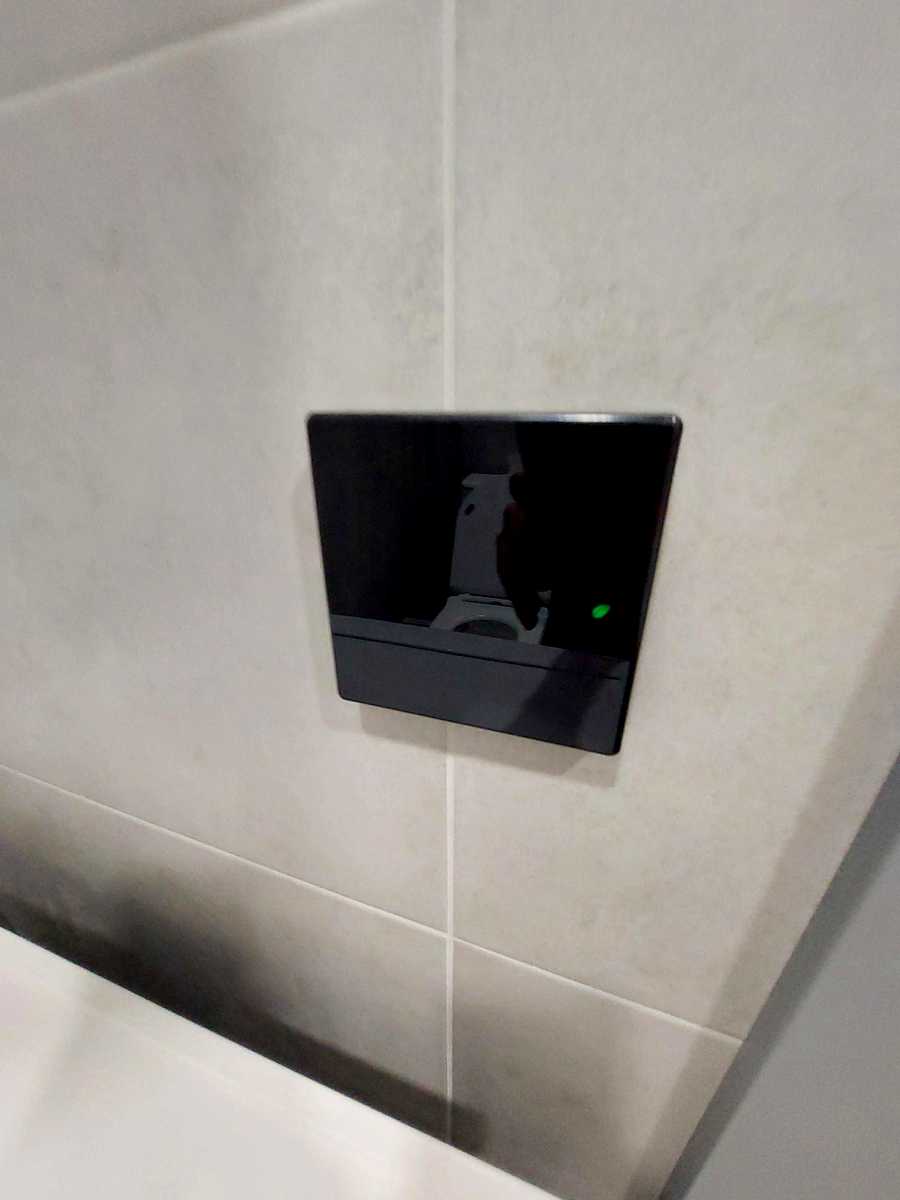 1880216848501237