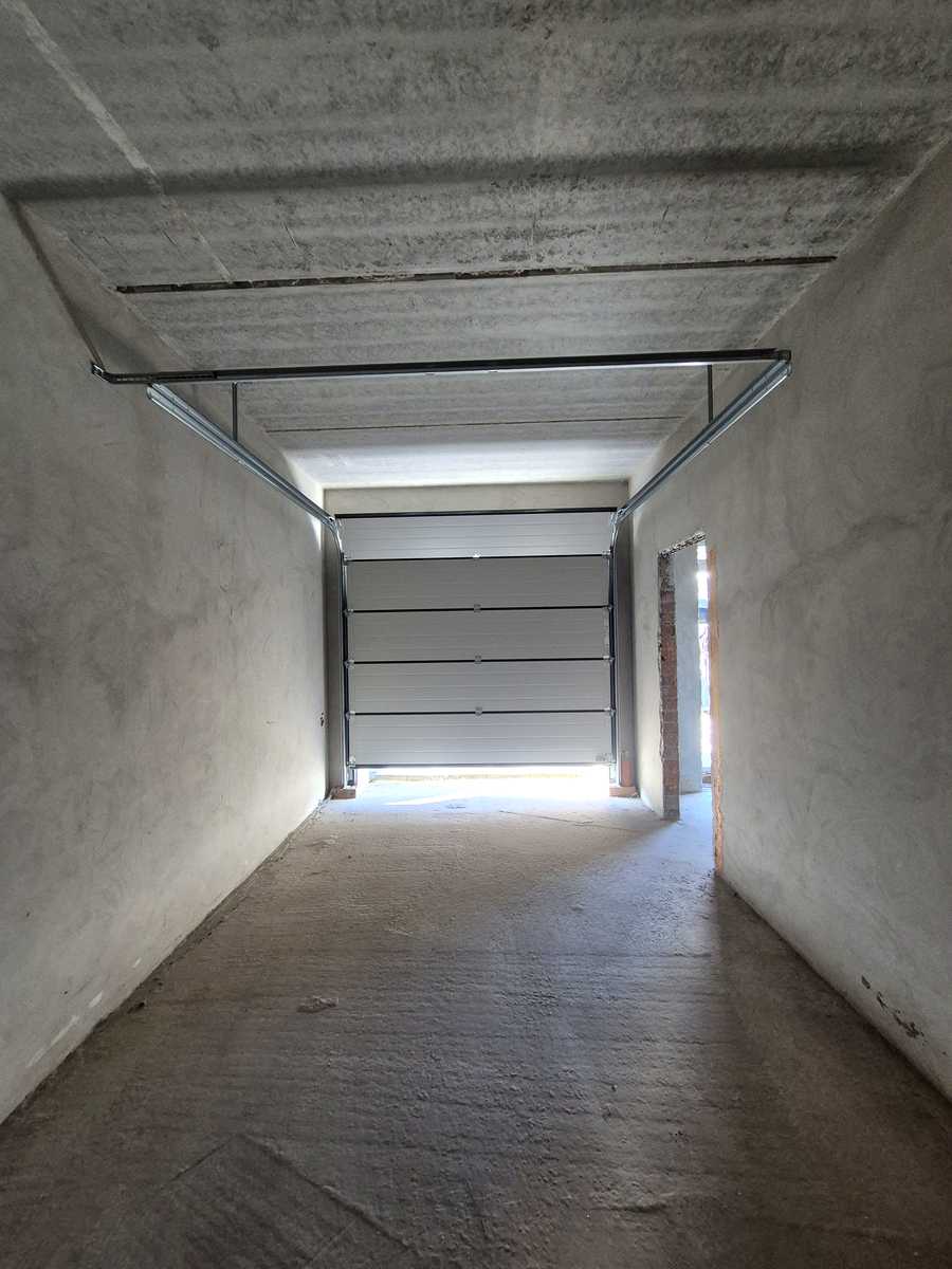 1880220417834755