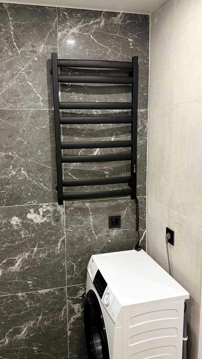 1880223892031299