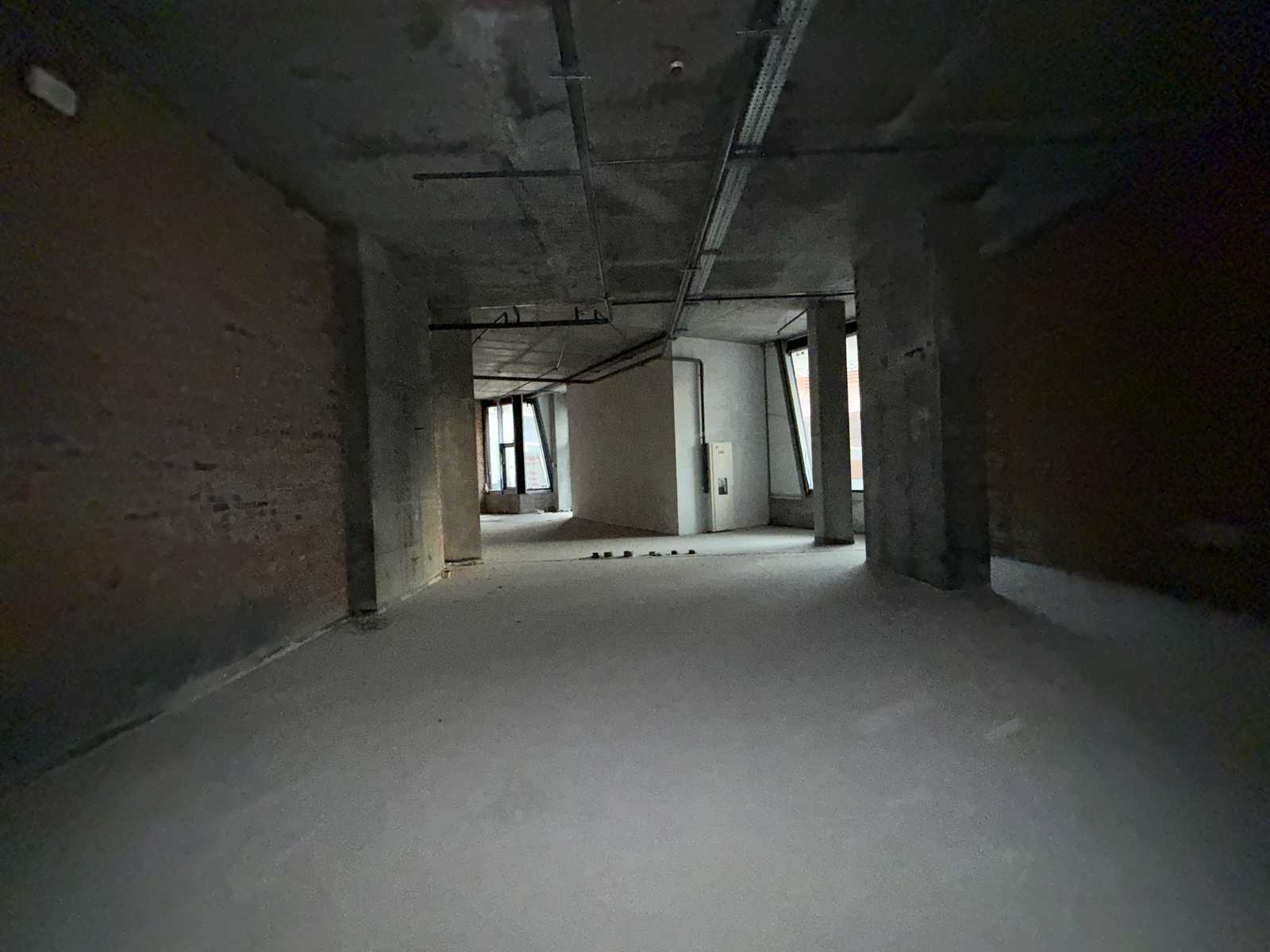 1880233473004681
