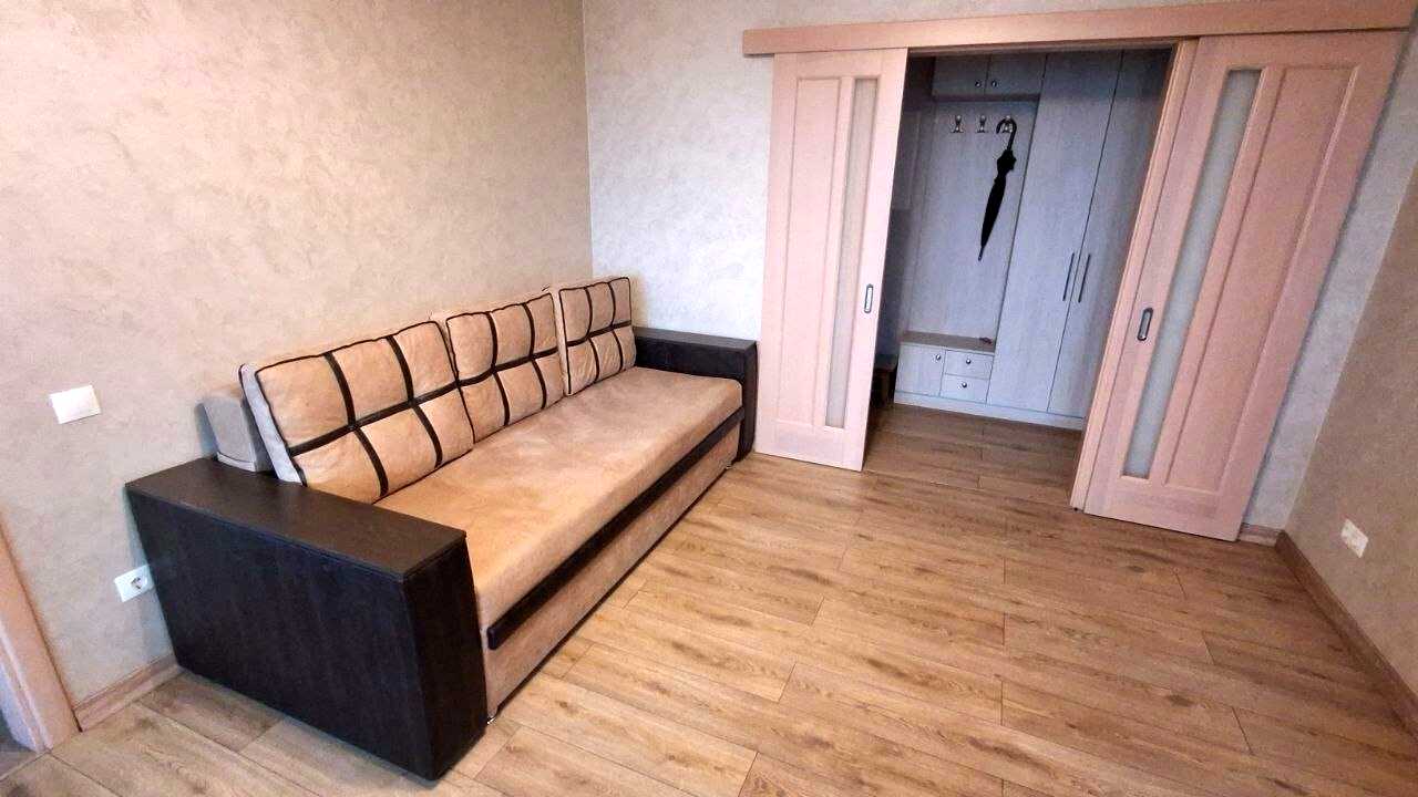 1880233820060047