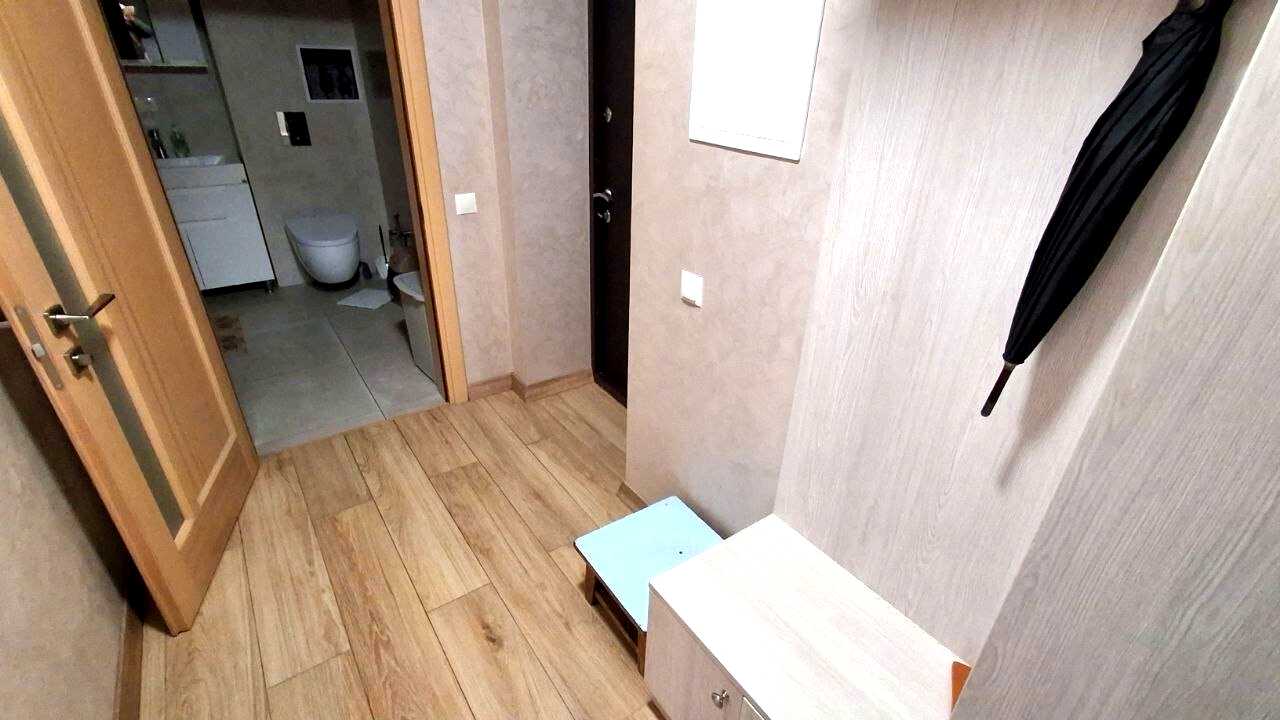 1880233821172870