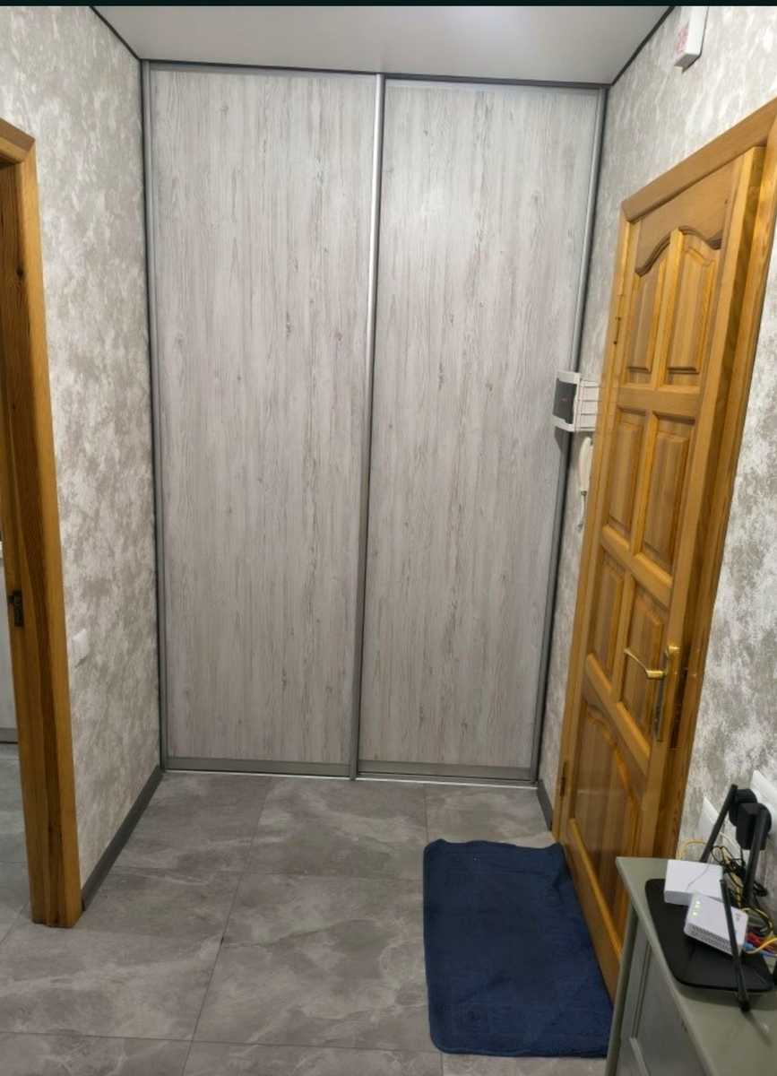 1880236191183492