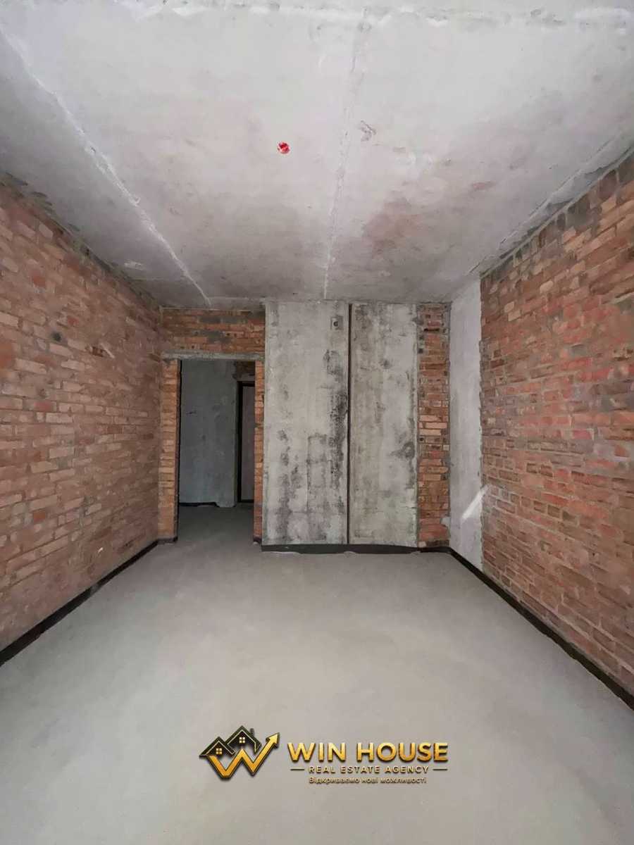 1880237687040243