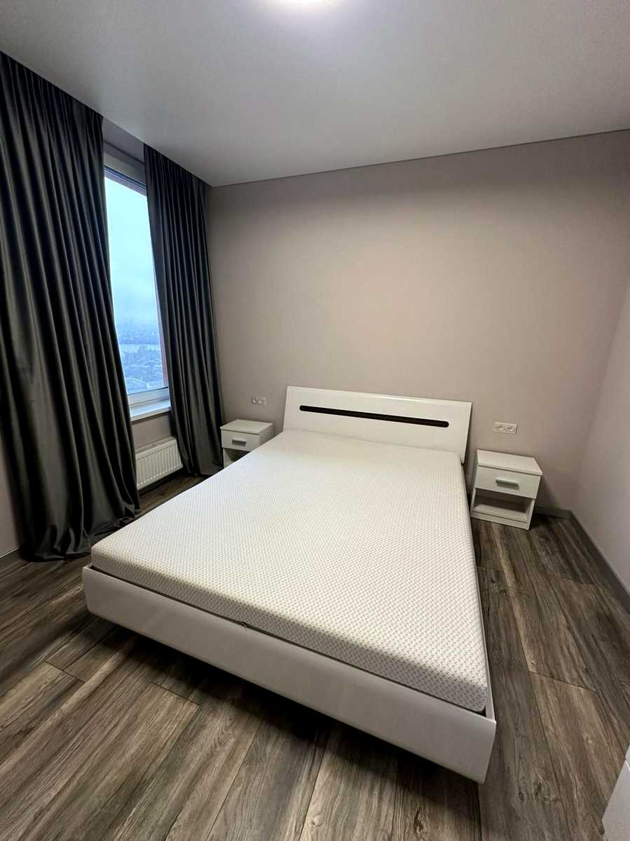 1880240594436009
