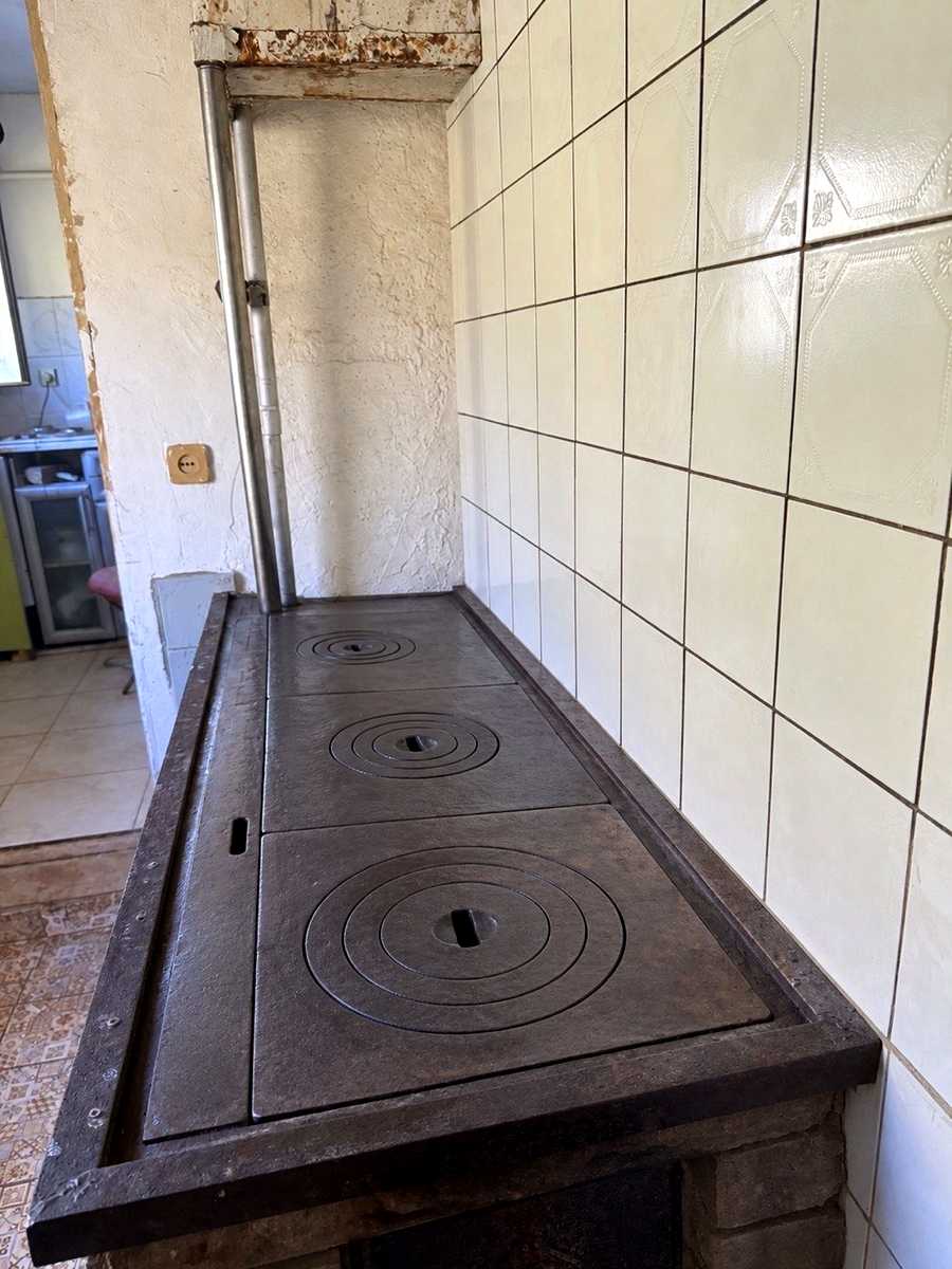 1880246663238046