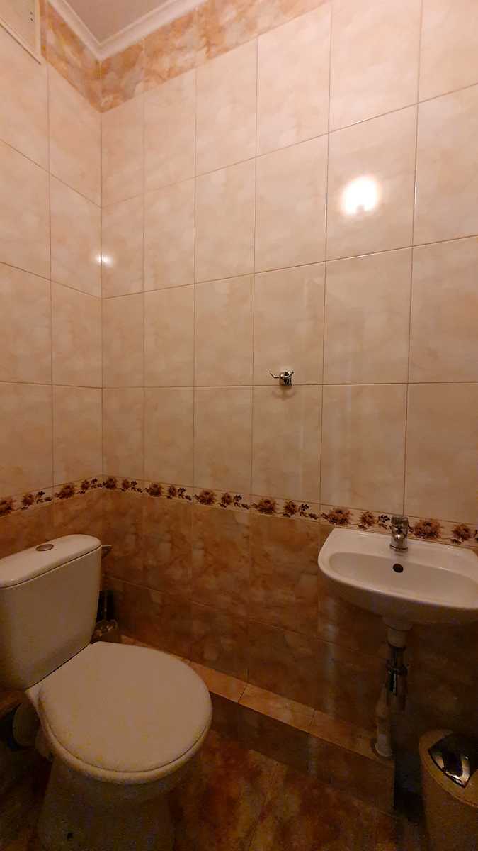 1880279870673384