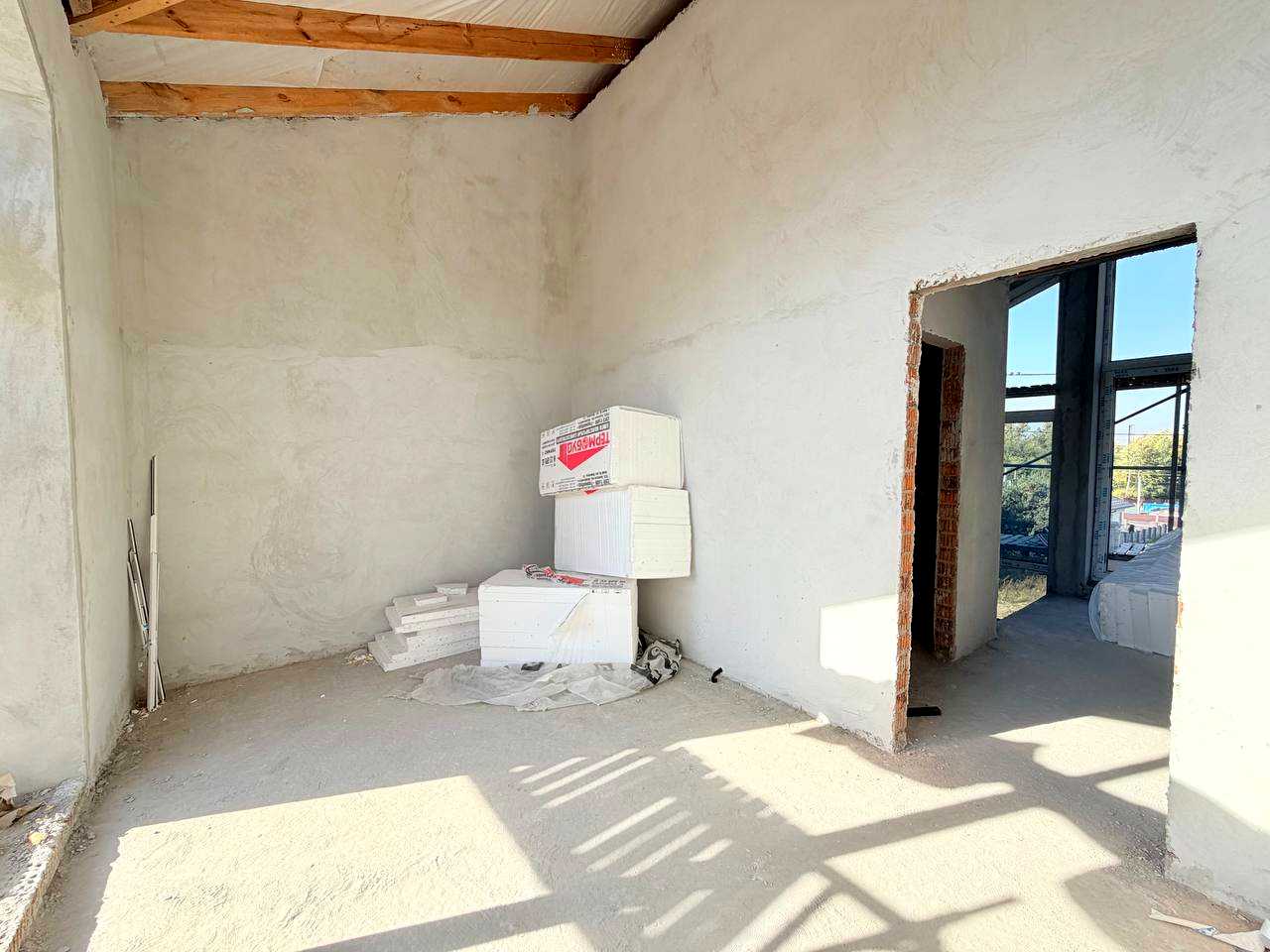1880282103699476