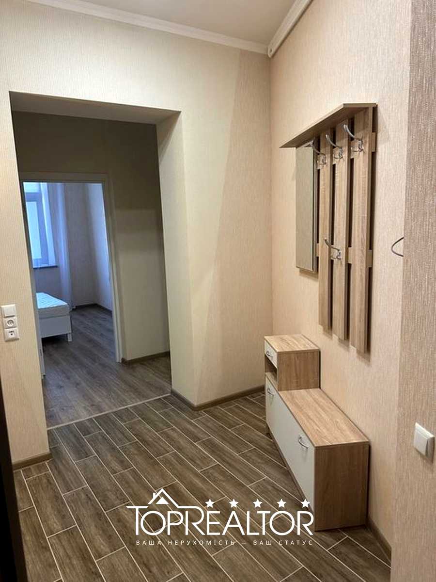 1880282855402131