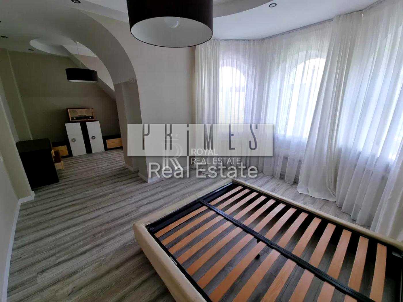 1880284097608628