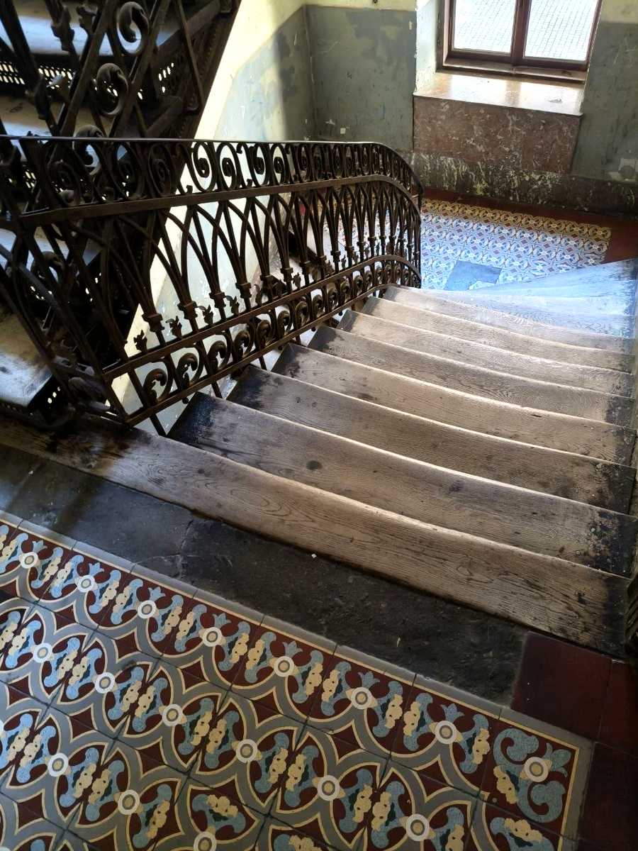 1880284722113533