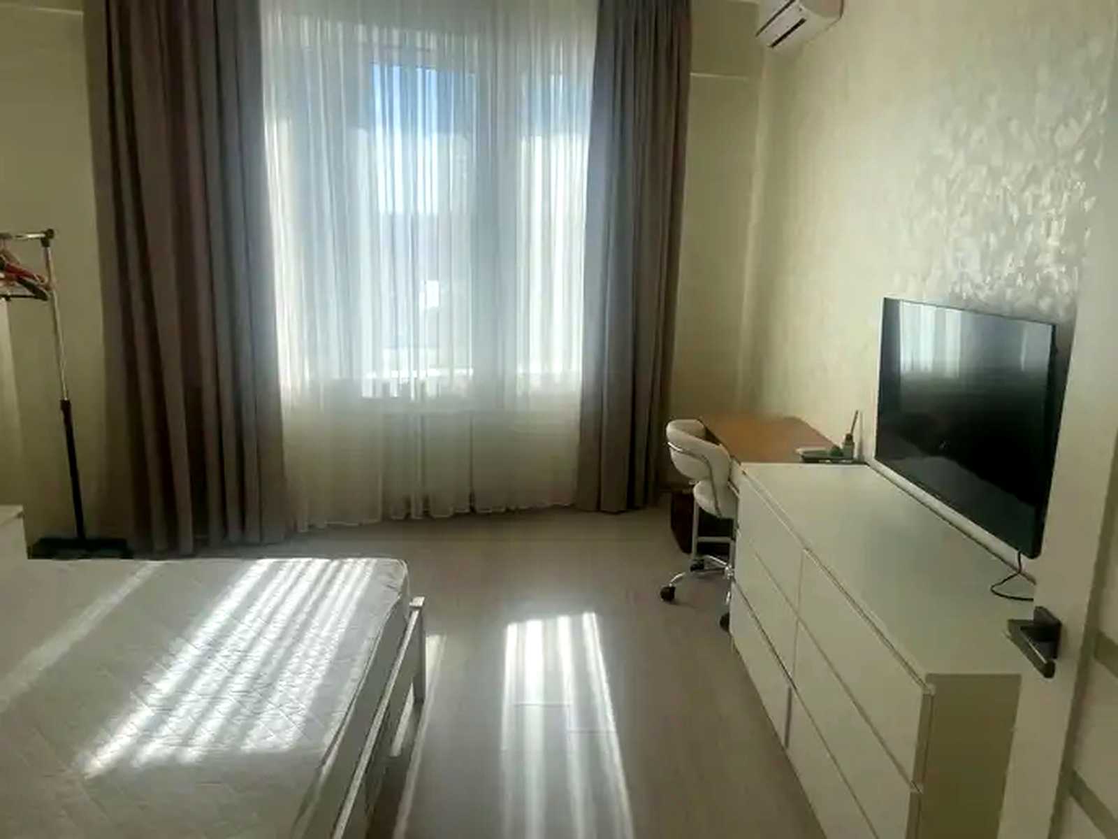 1880284733178189