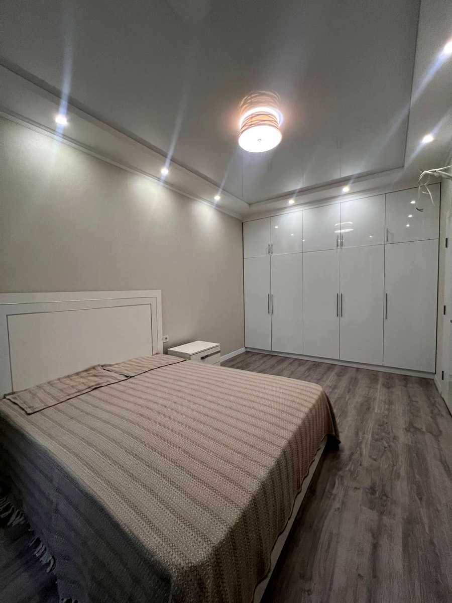 1880285182330967