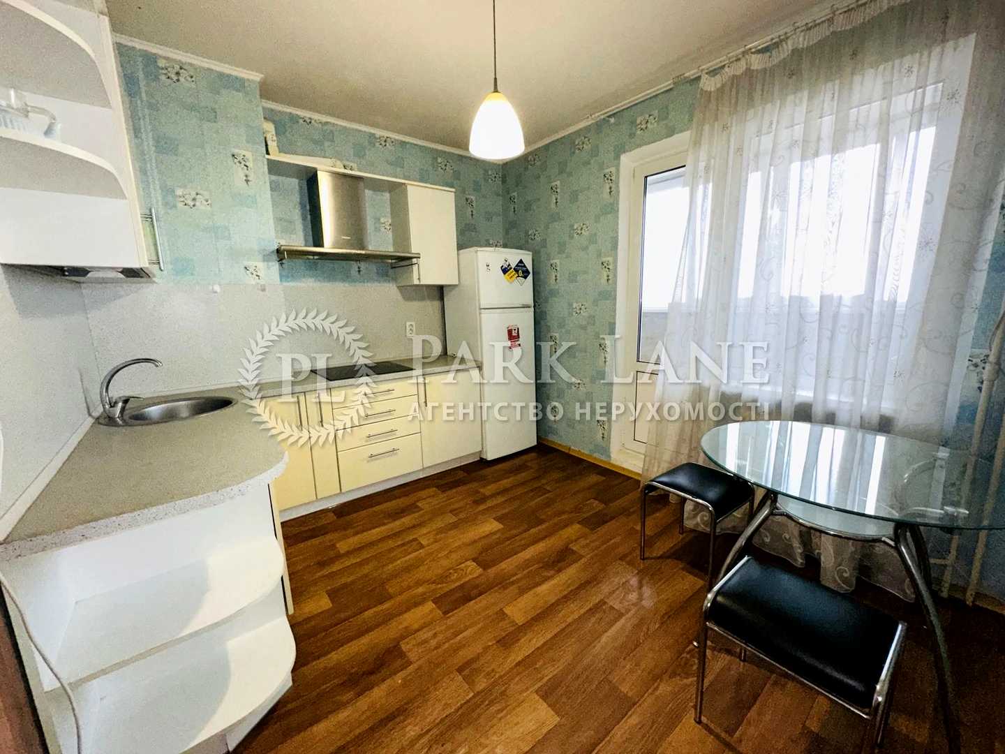 1880286339362884