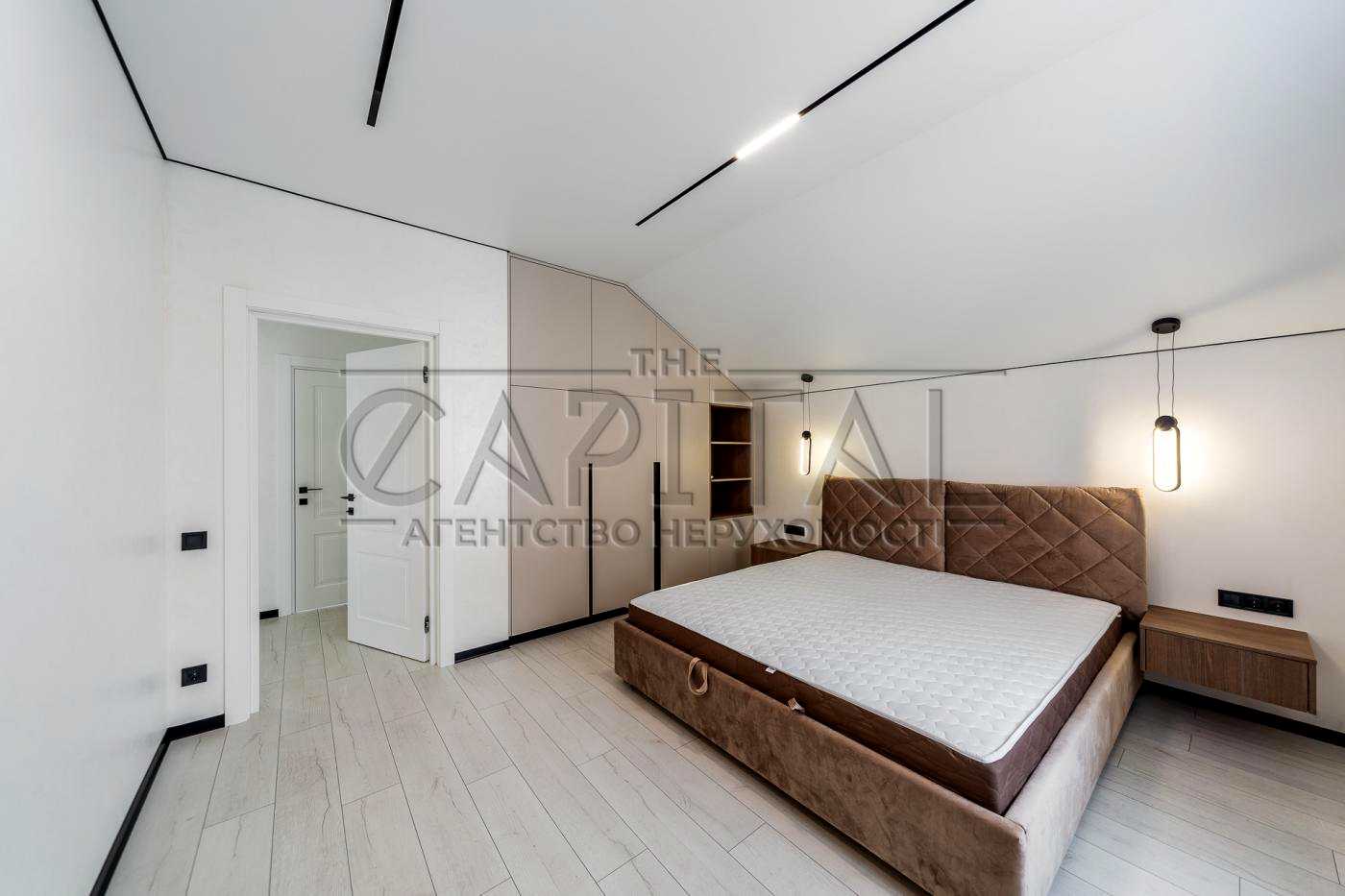 1880287287270323