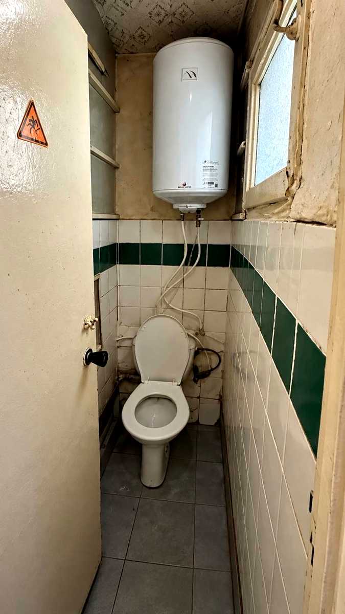 1880287904431609