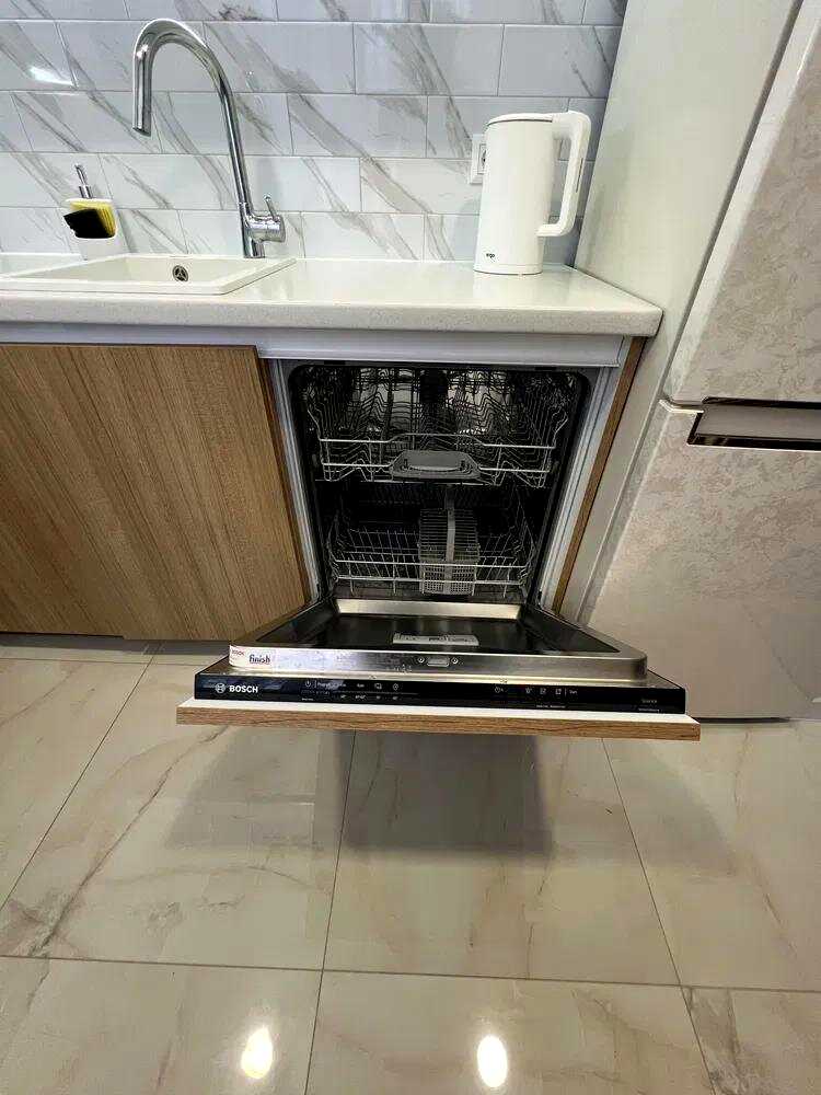 1880288128147849
