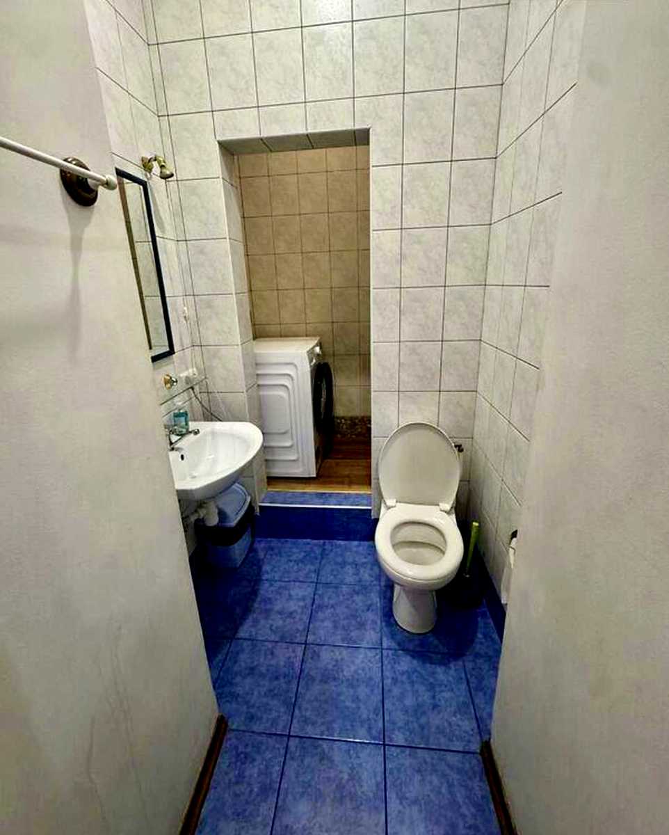 1880288978942204