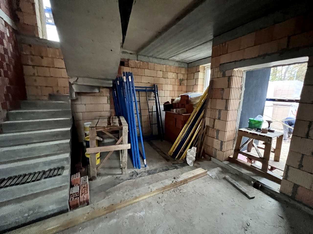 1880289084264645