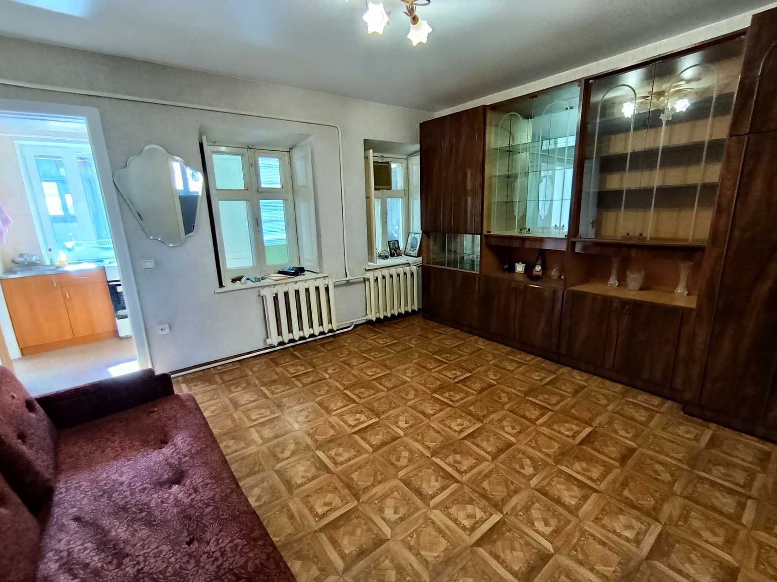 1880290034353395