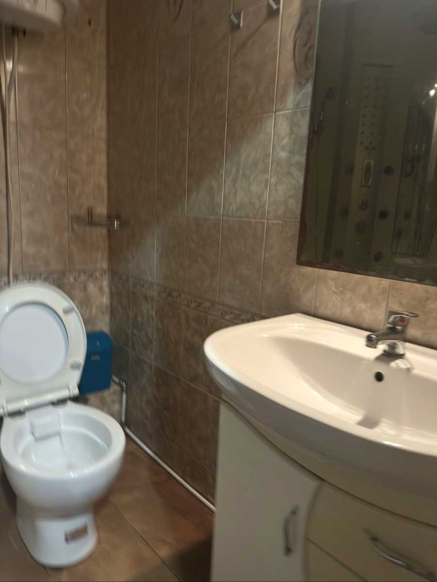 1880291093856082