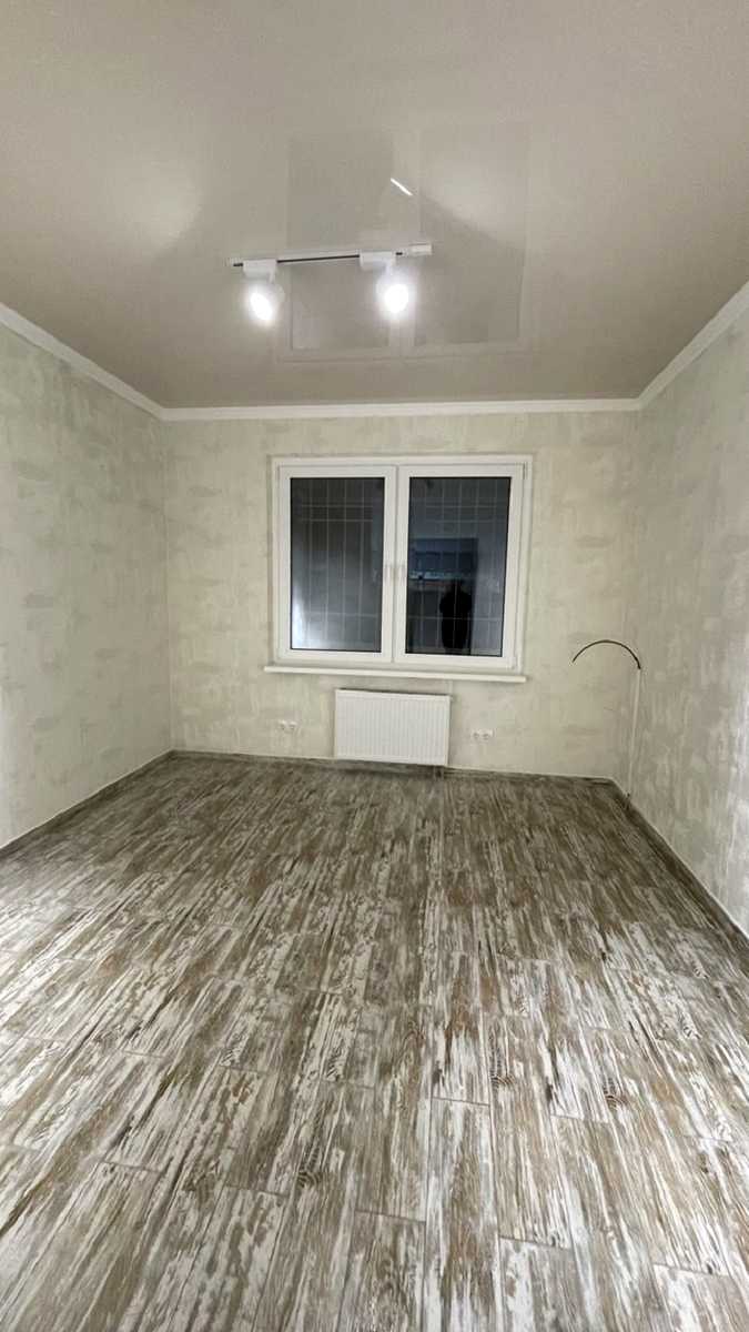 1880292313829885