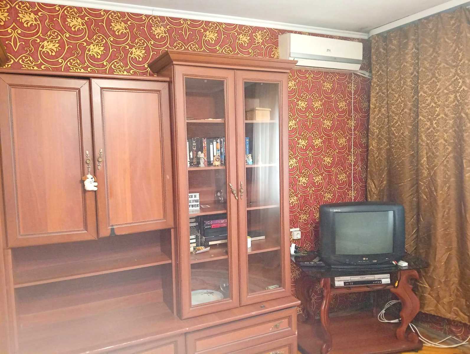 1880293542014251