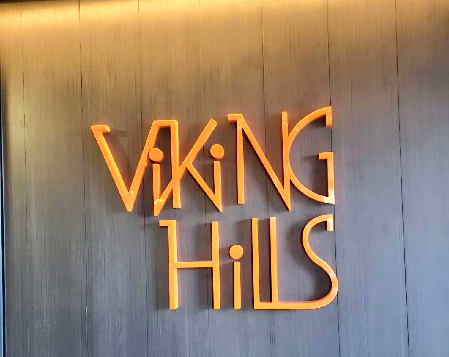 1880294449749447