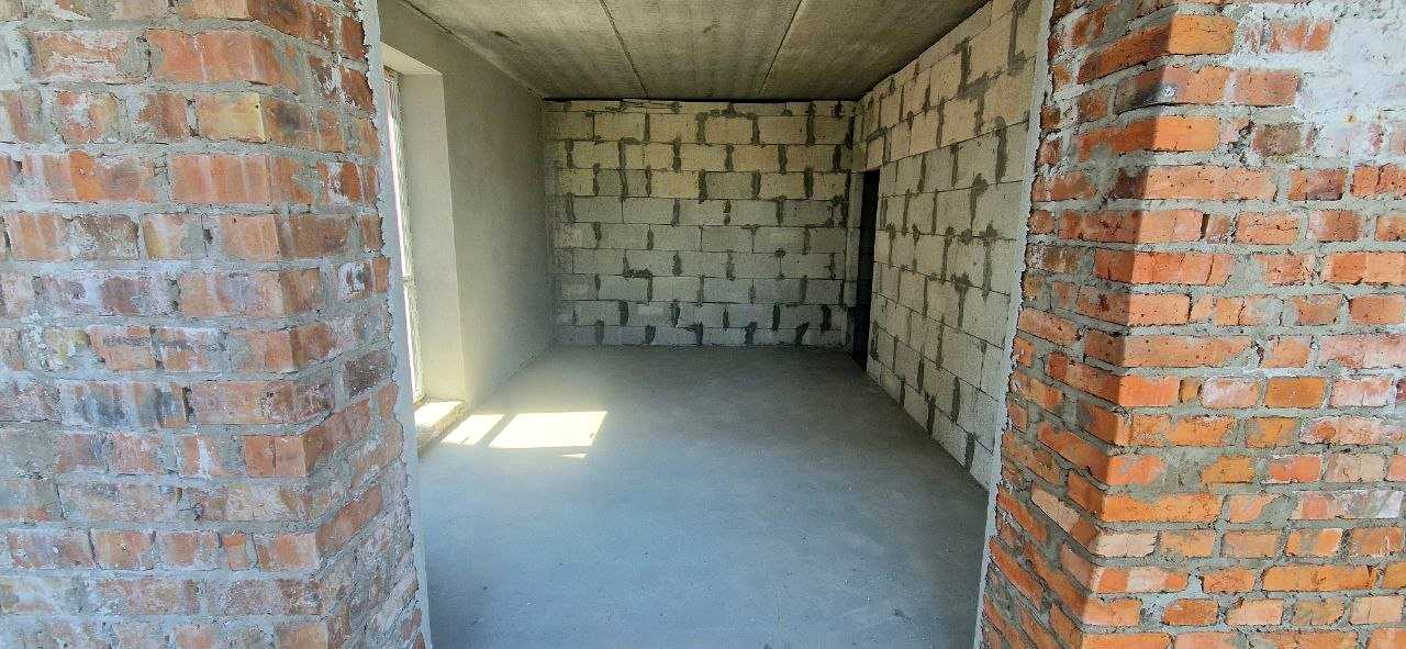 1880295368986306