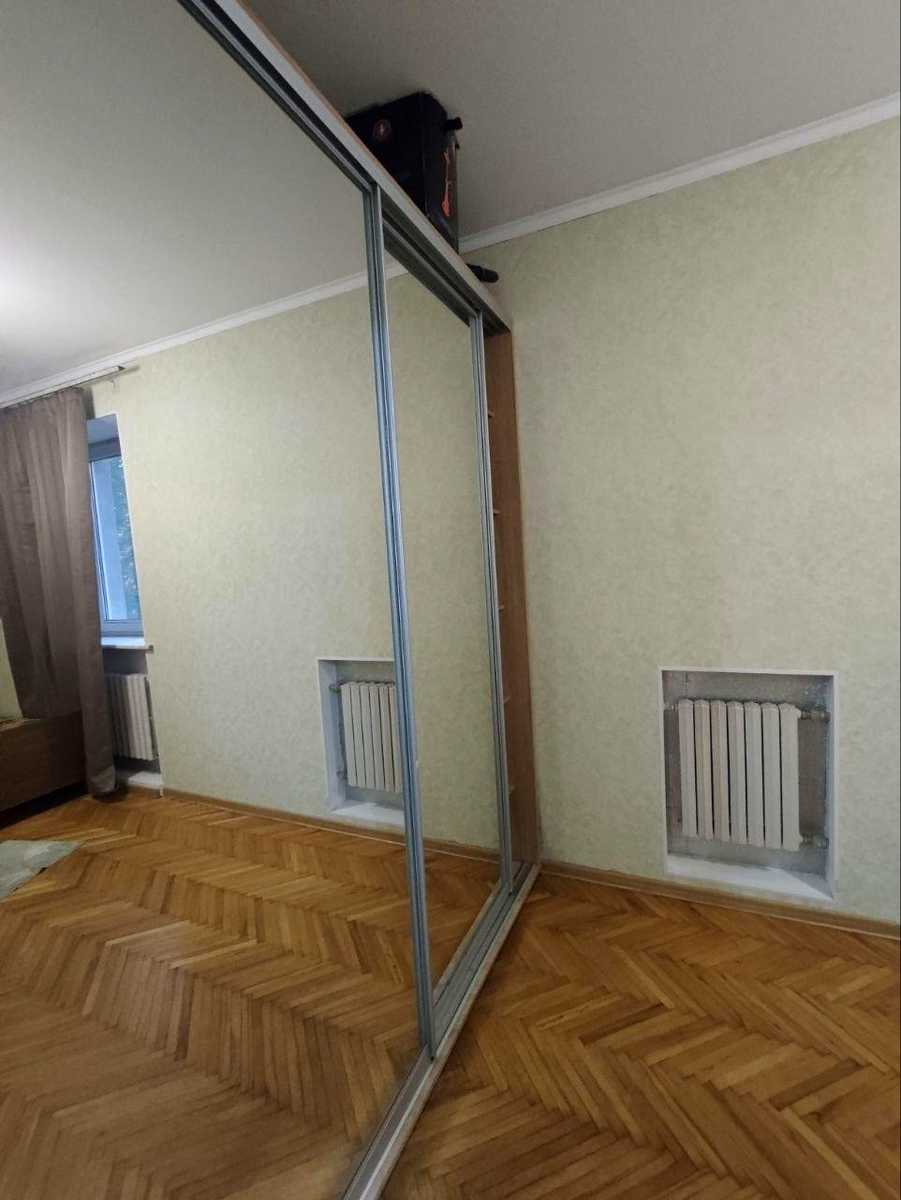 1880295987711300