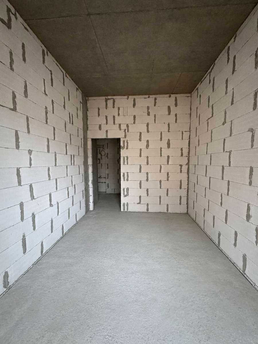 1880296118636503