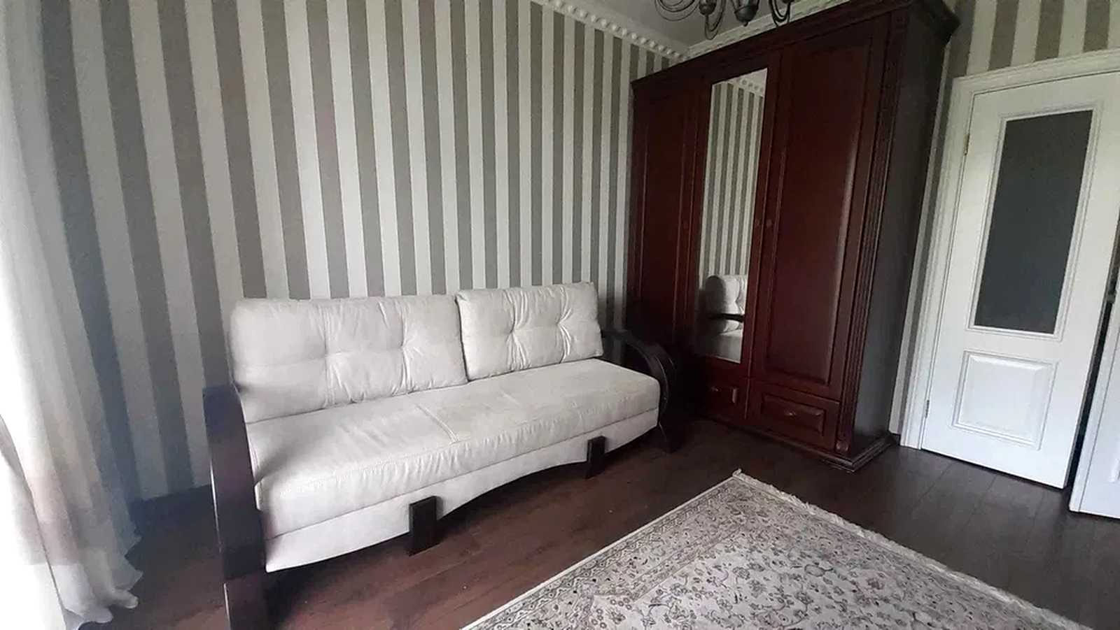 1880297887520981