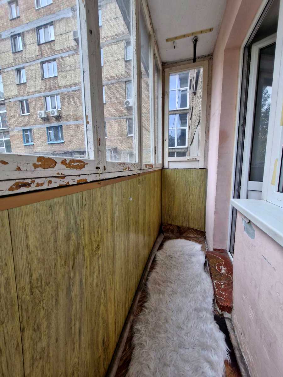 1880298863342038