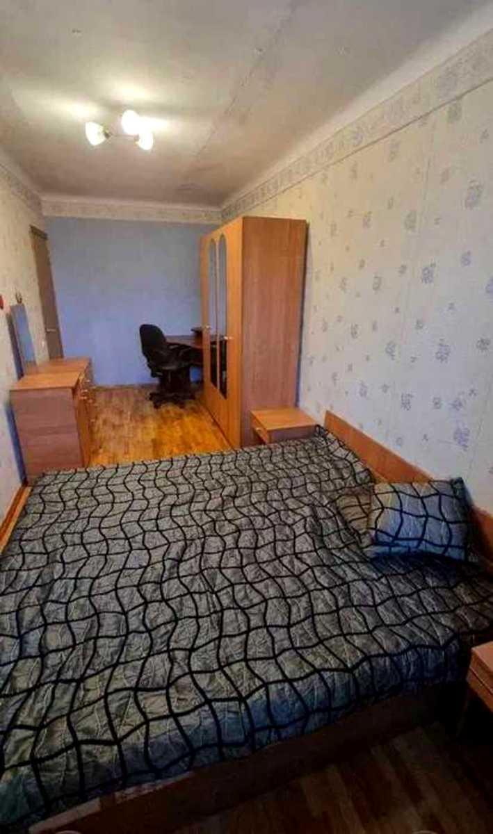 1880299673136049