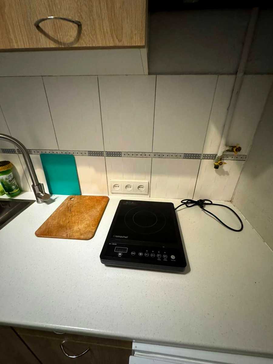 1880300034341217