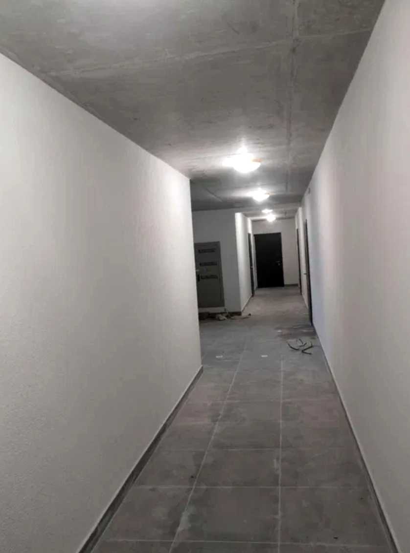 1880301406187397